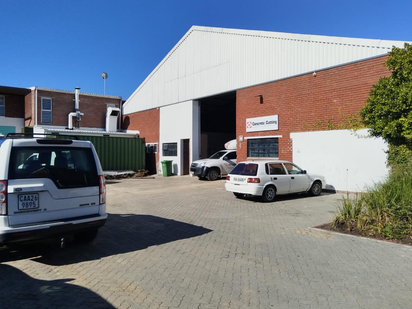 Industrial property to rent in Maitland 27 7th Avenue Road P24