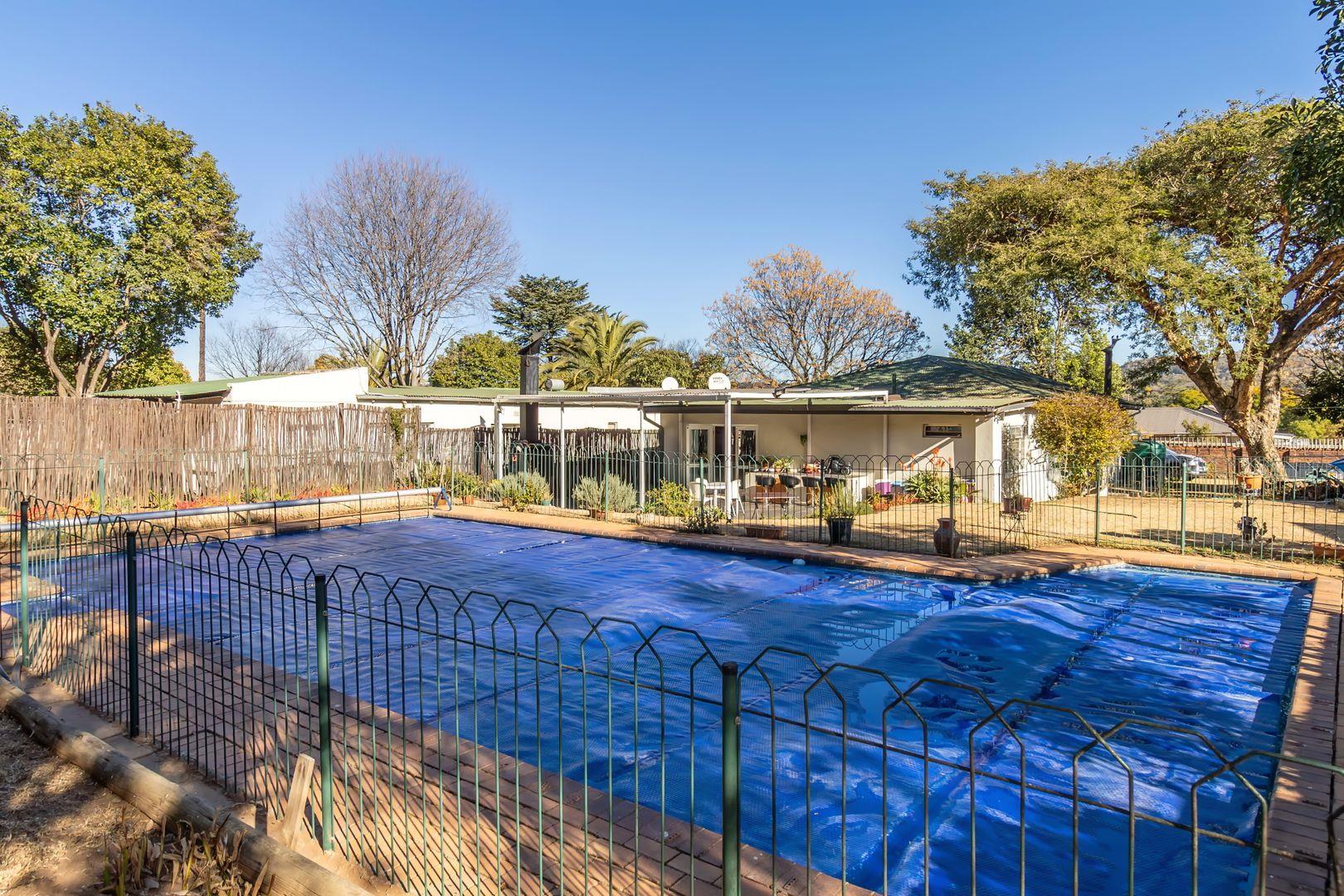 Fontainebleau Property Houses for sale in Fontainebleau