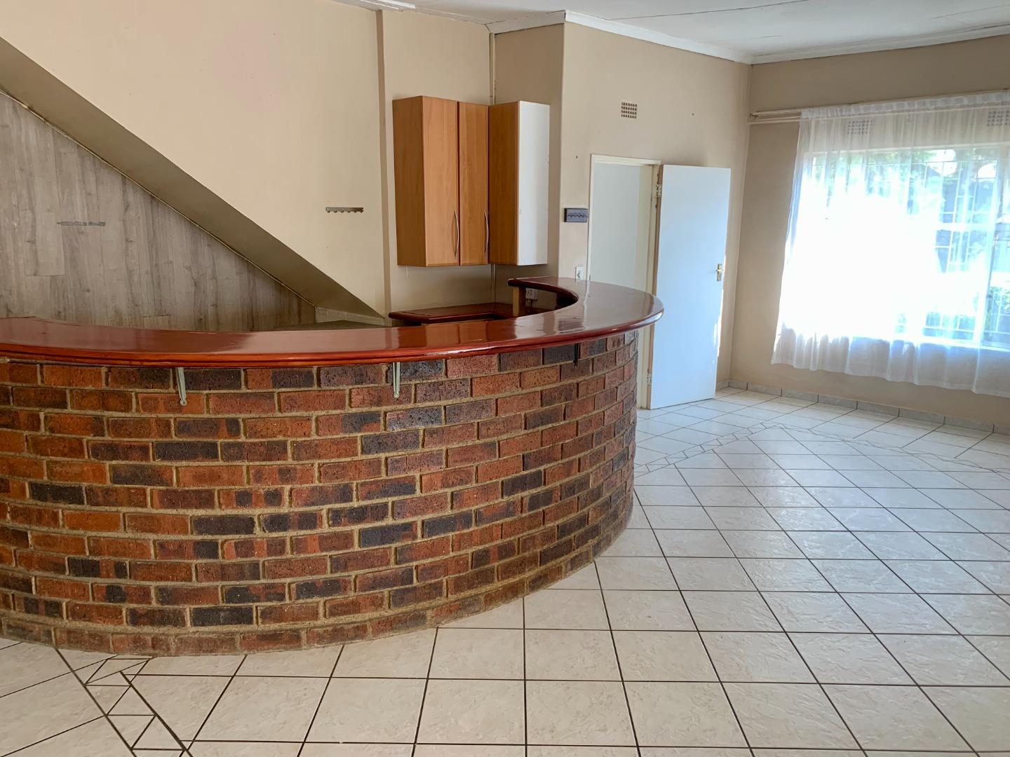 1 Bedroom House to rent in Edenvale Central 63 2nd Avenue, Edenvale