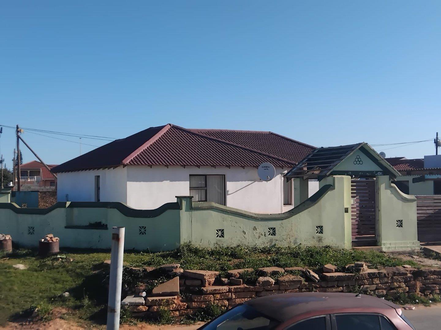 3 Bedroom House for sale in Motherwell Nu 5 P24114702180