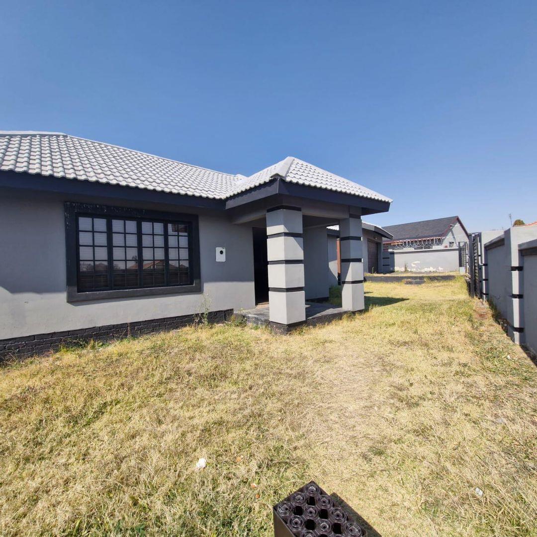 4 Bedroom House for sale in Kinross P24114702342