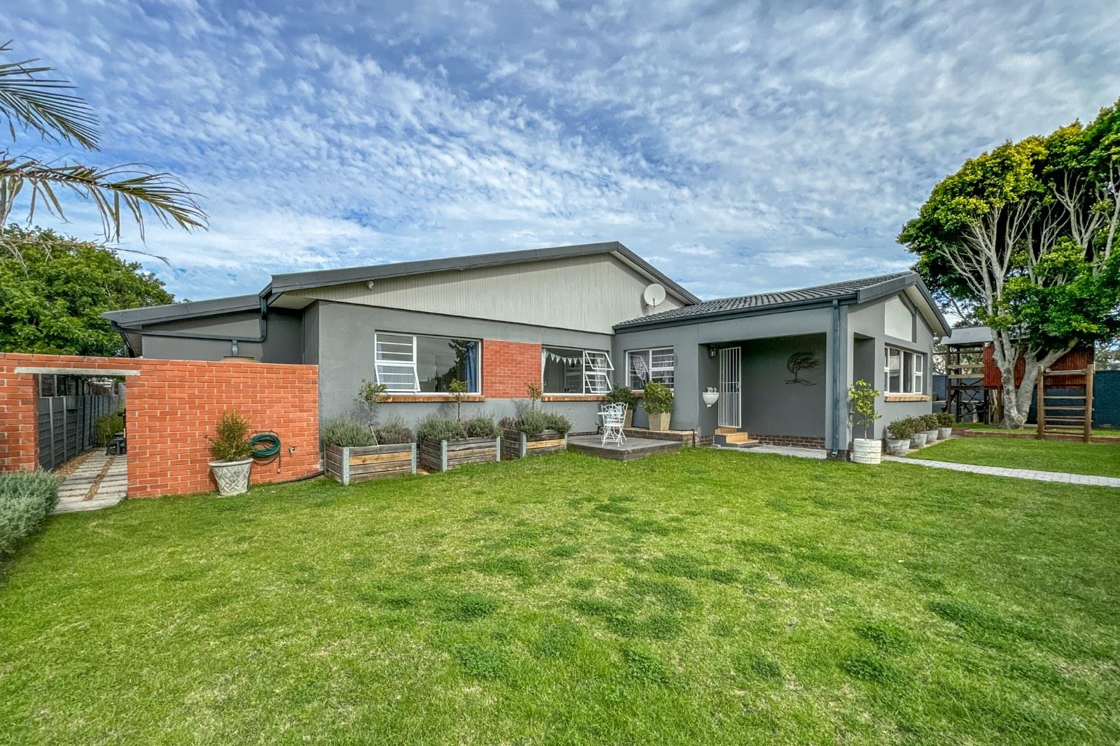 Mangold Park Property Property and houses for sale in Mangold Park