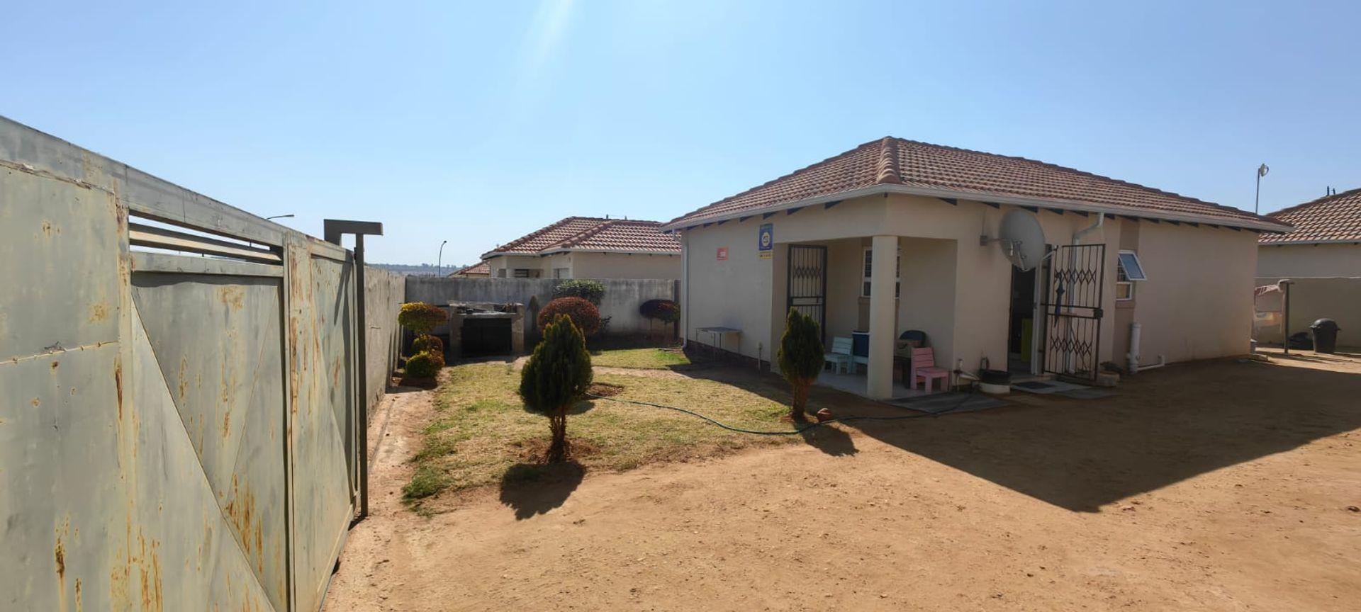 3 Bedroom House for sale in Southern Gateway P24114704550