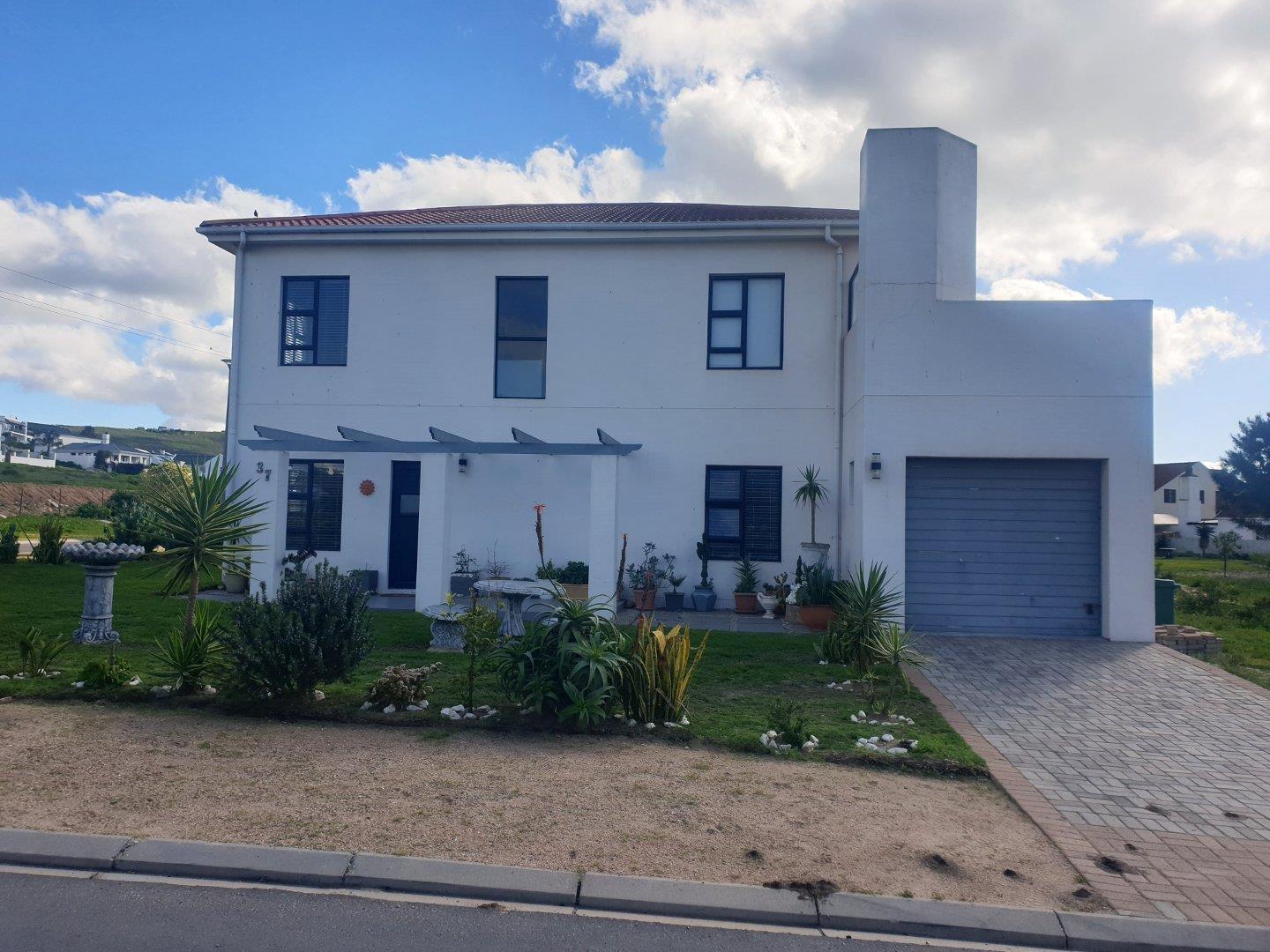 4 Bedroom House for sale in Hannasbaai 37 Hannasbaai Street P24
