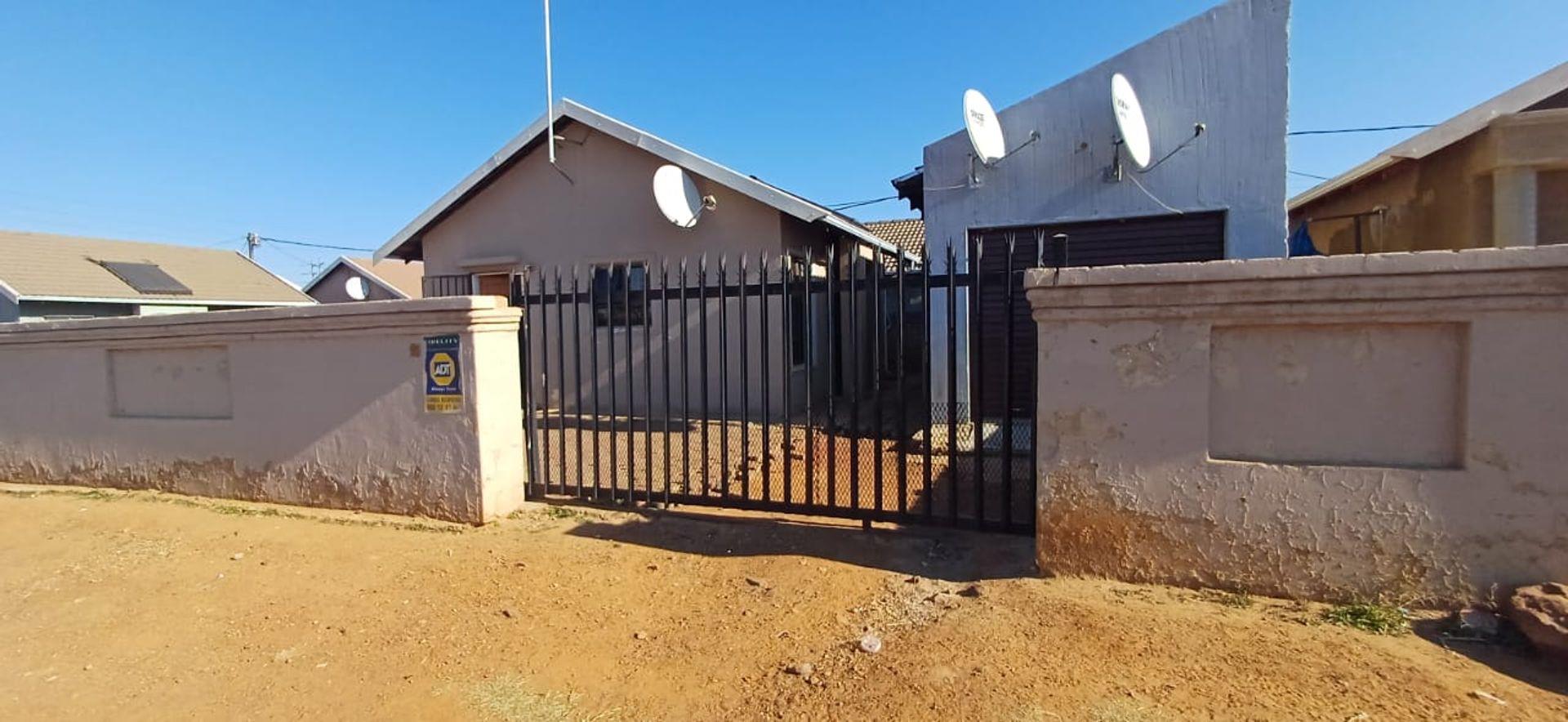 Beverley Hills, Evaton Property Property and houses for sale in