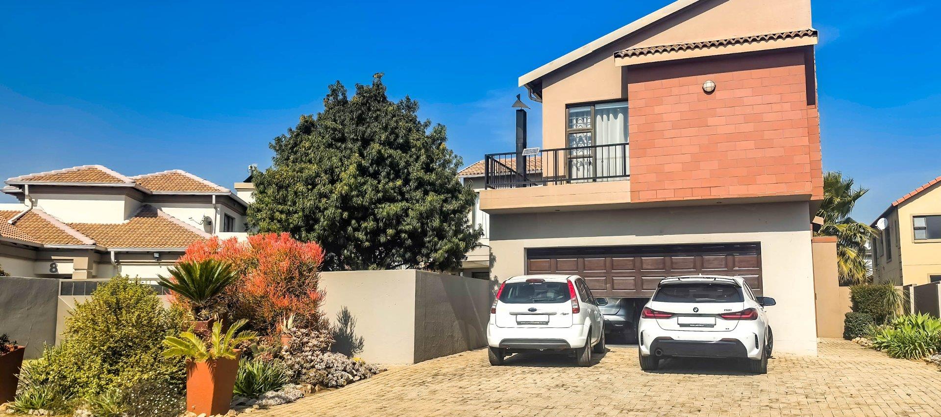 Glen Eagle Estate Property Property and houses for sale in Glen Eagle