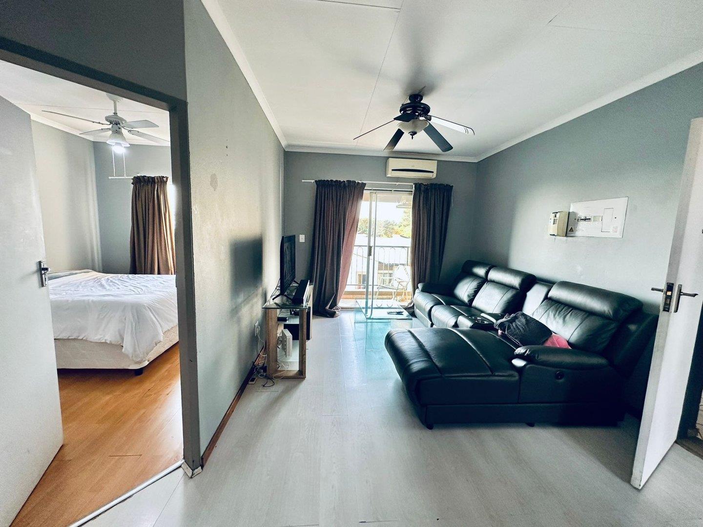 2 Bedroom Apartment / flat for sale in Ferndale Dalefern Manor 320