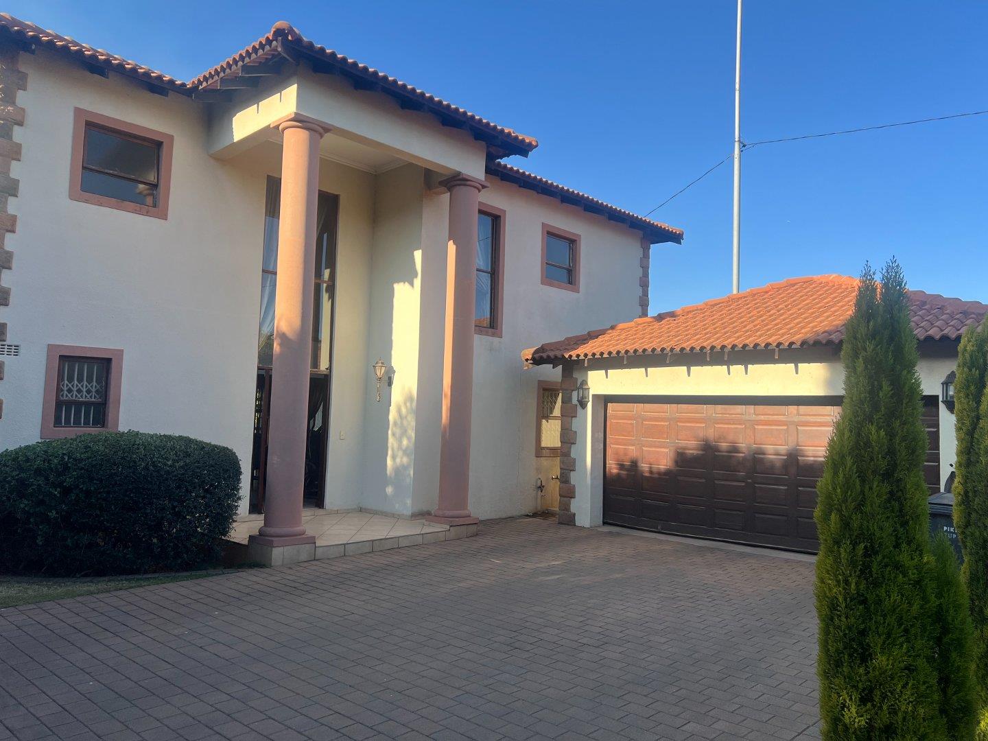 4 Bedroom House for sale in Ruimsig 30 La Motte Estate, Malcolm Rd