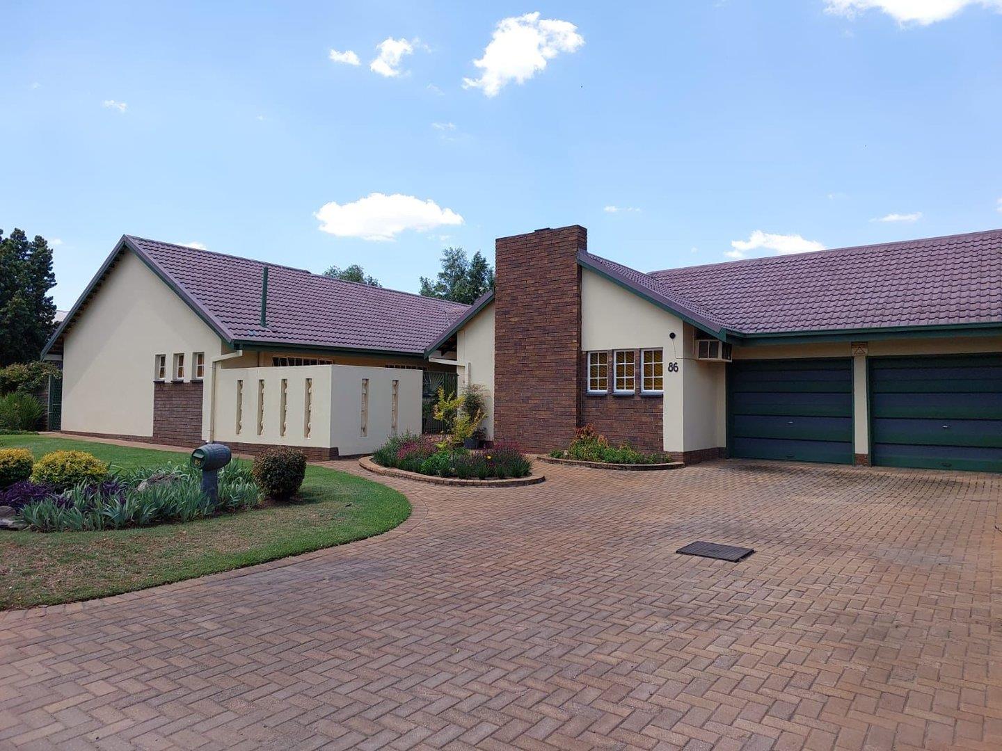 4 Bedroom House for sale in Baillie Park P24114712278