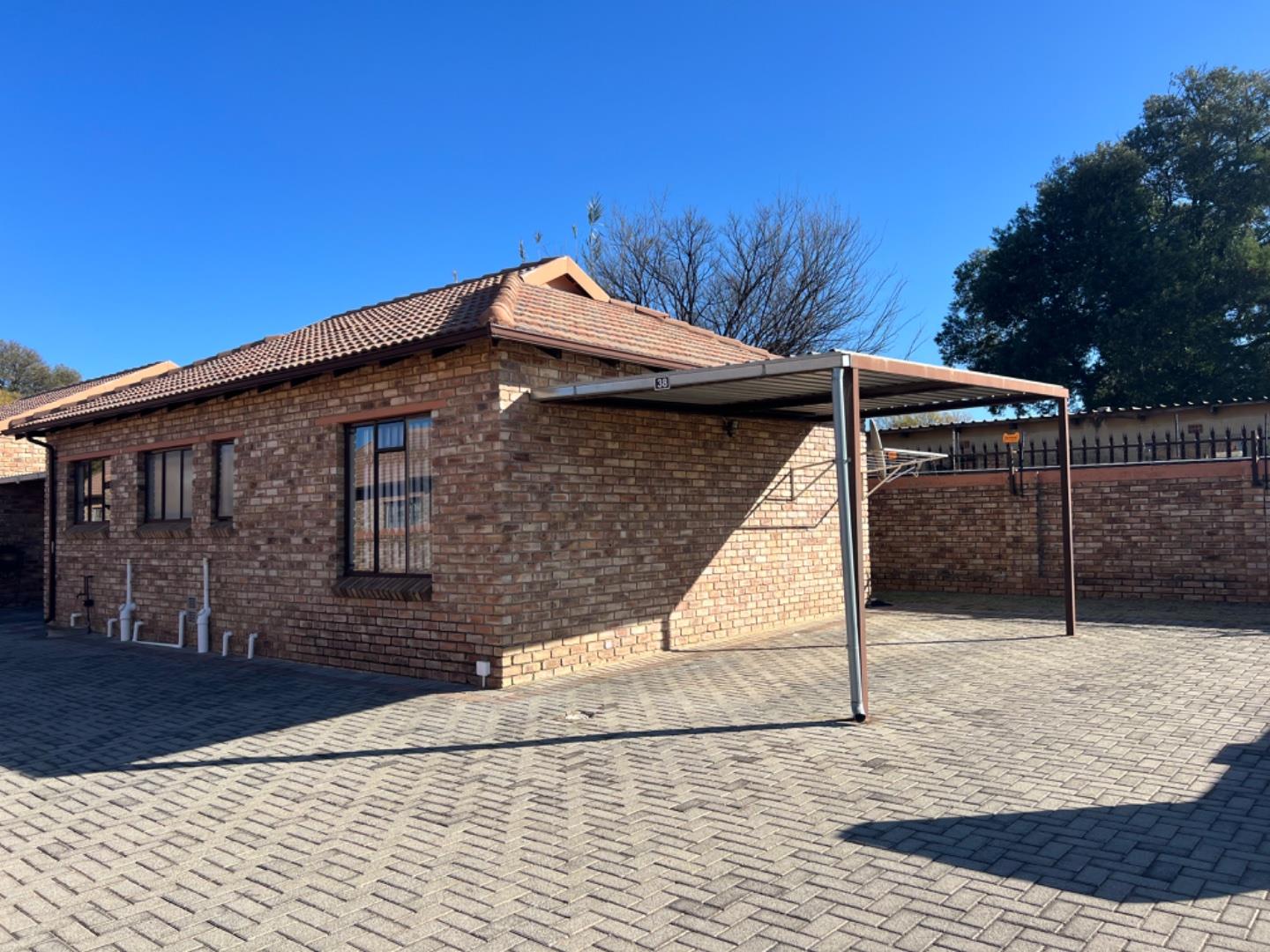 House for sale in Groblerpark 773 Byron Street P24114714250