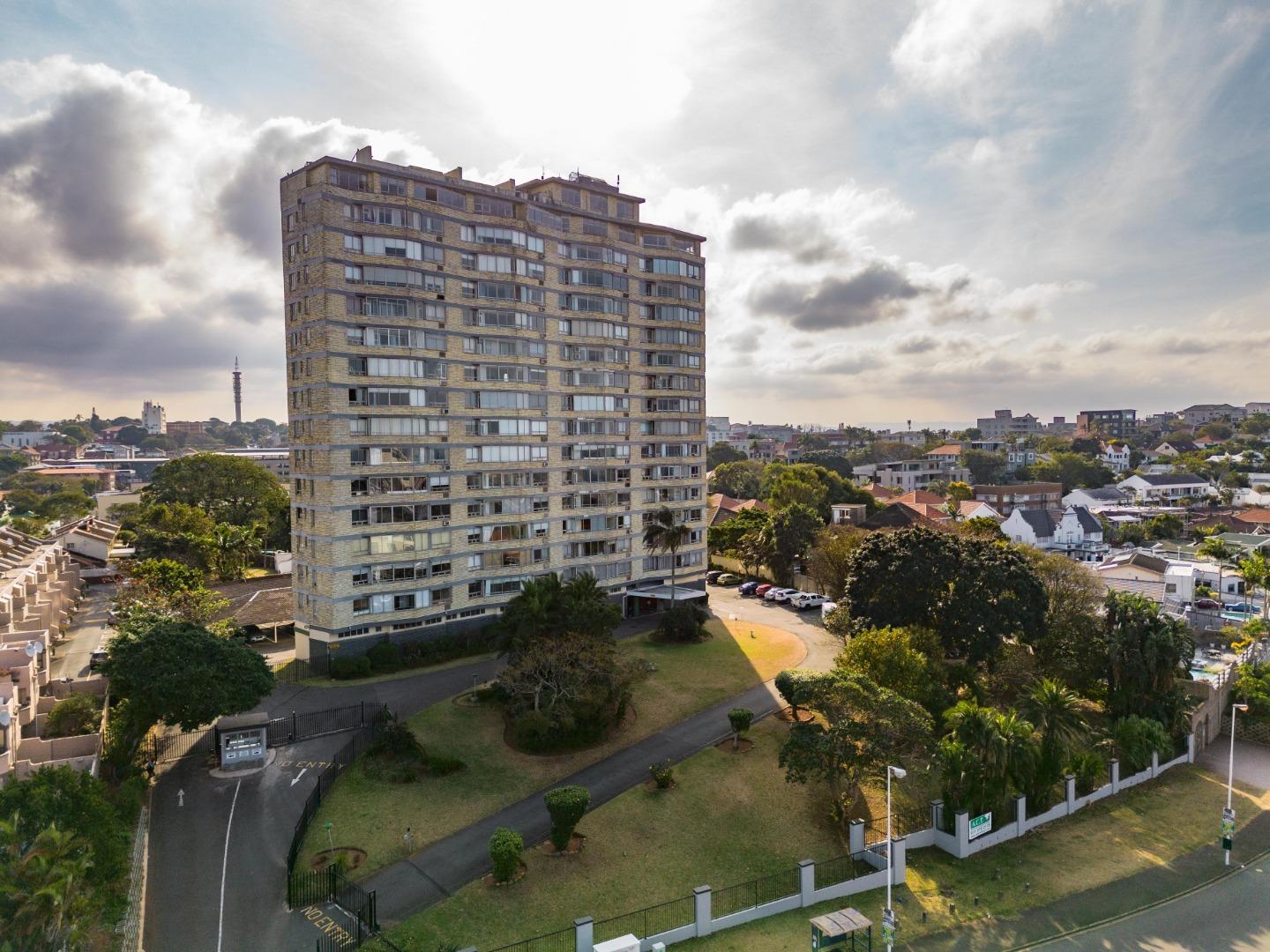 2 Bedroom Apartment / flat for sale in Musgrave Rouken Glen, 381