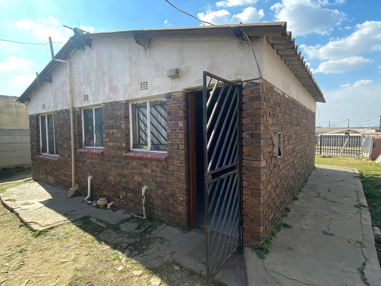 2 Bedroom House for sale in Embalenhle Ext 5 P24114716942