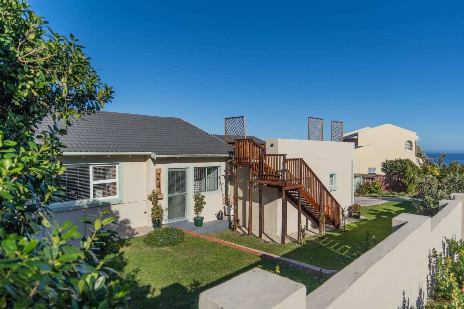 3 Bedroom House for sale in Beachview 24 Anchor Way P24114717170