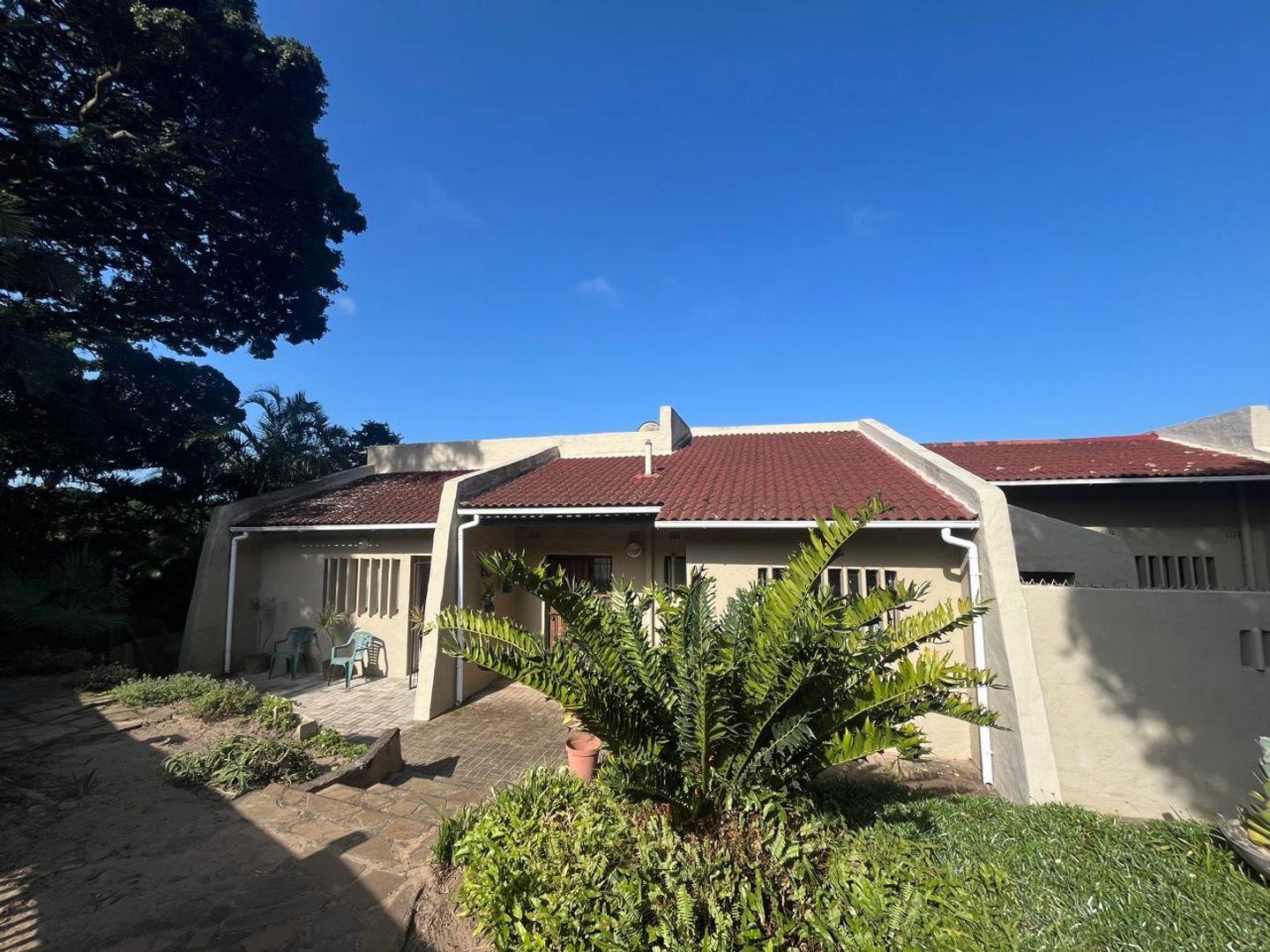 4 Bedroom House for sale in Pennington P24114668933