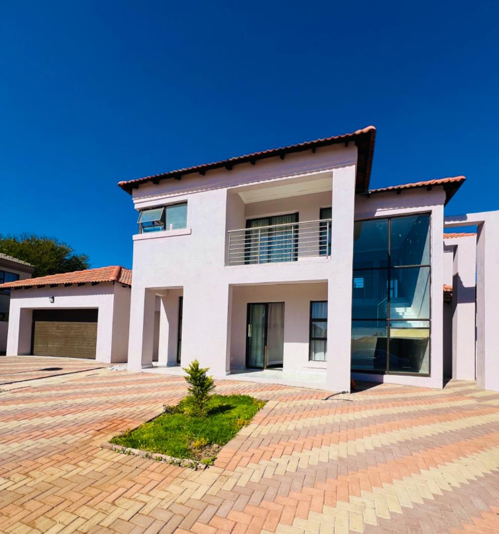 4 Bedroom House to rent in Thornhill P24114716949