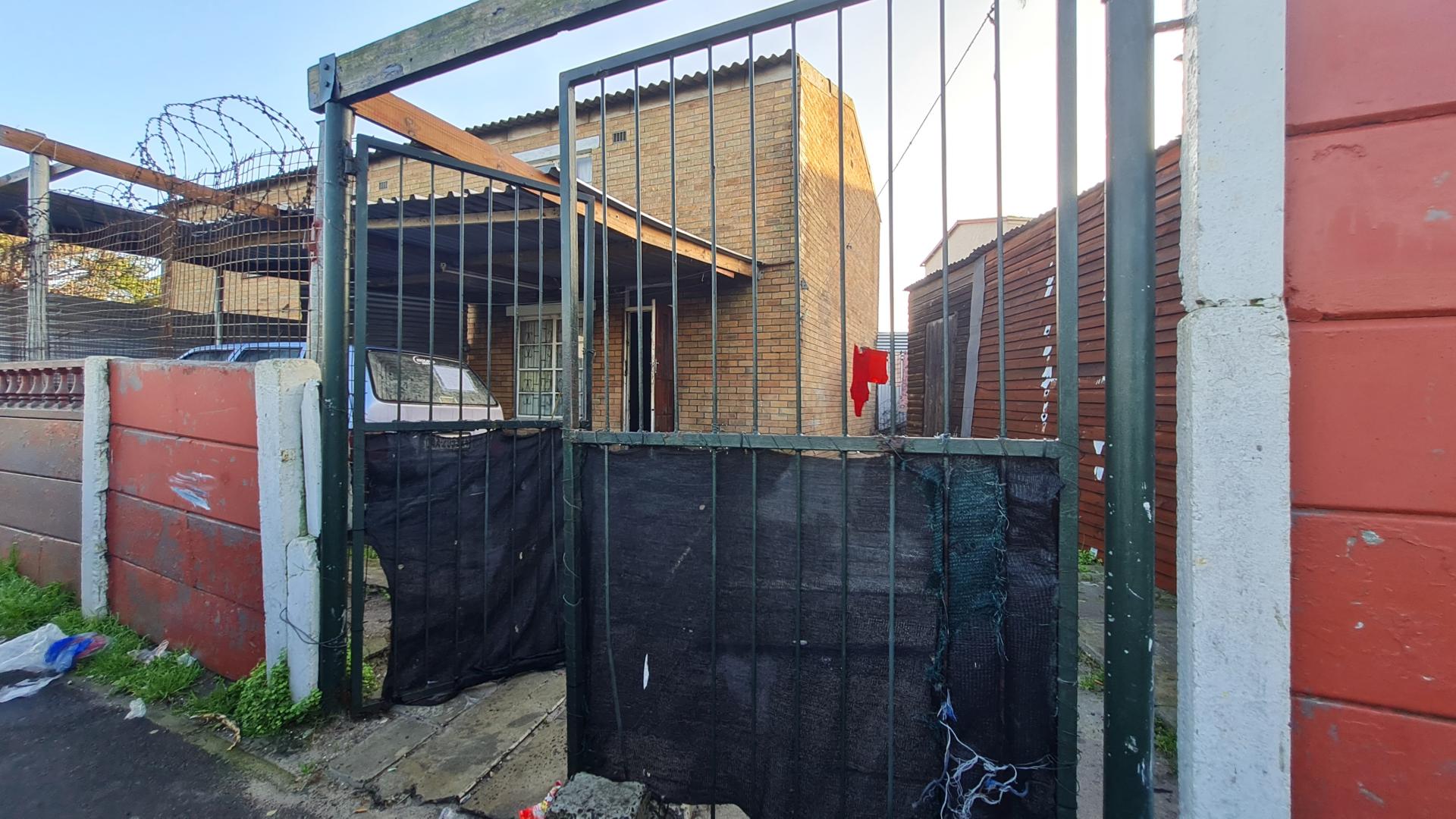 Manenberg Property Property and houses for sale in Manenberg