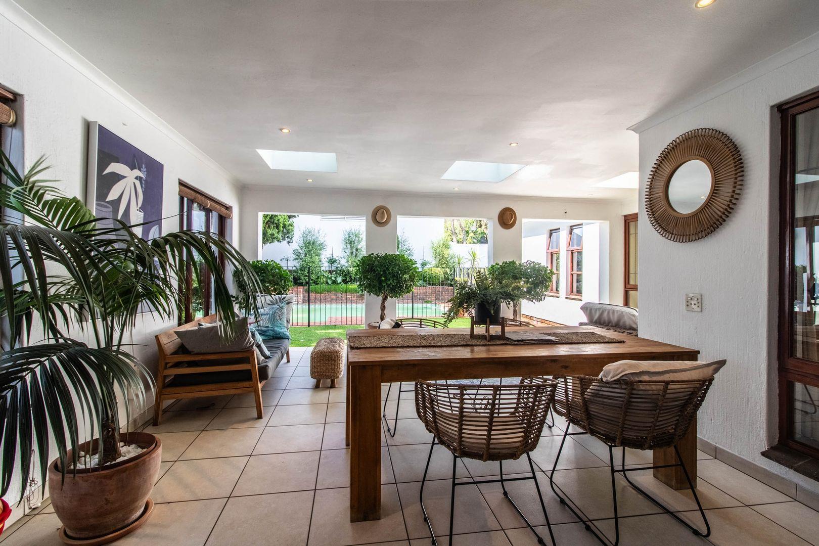 4 Bedroom Townhouse for sale in Melrose North 16 Thrushton Place, 22