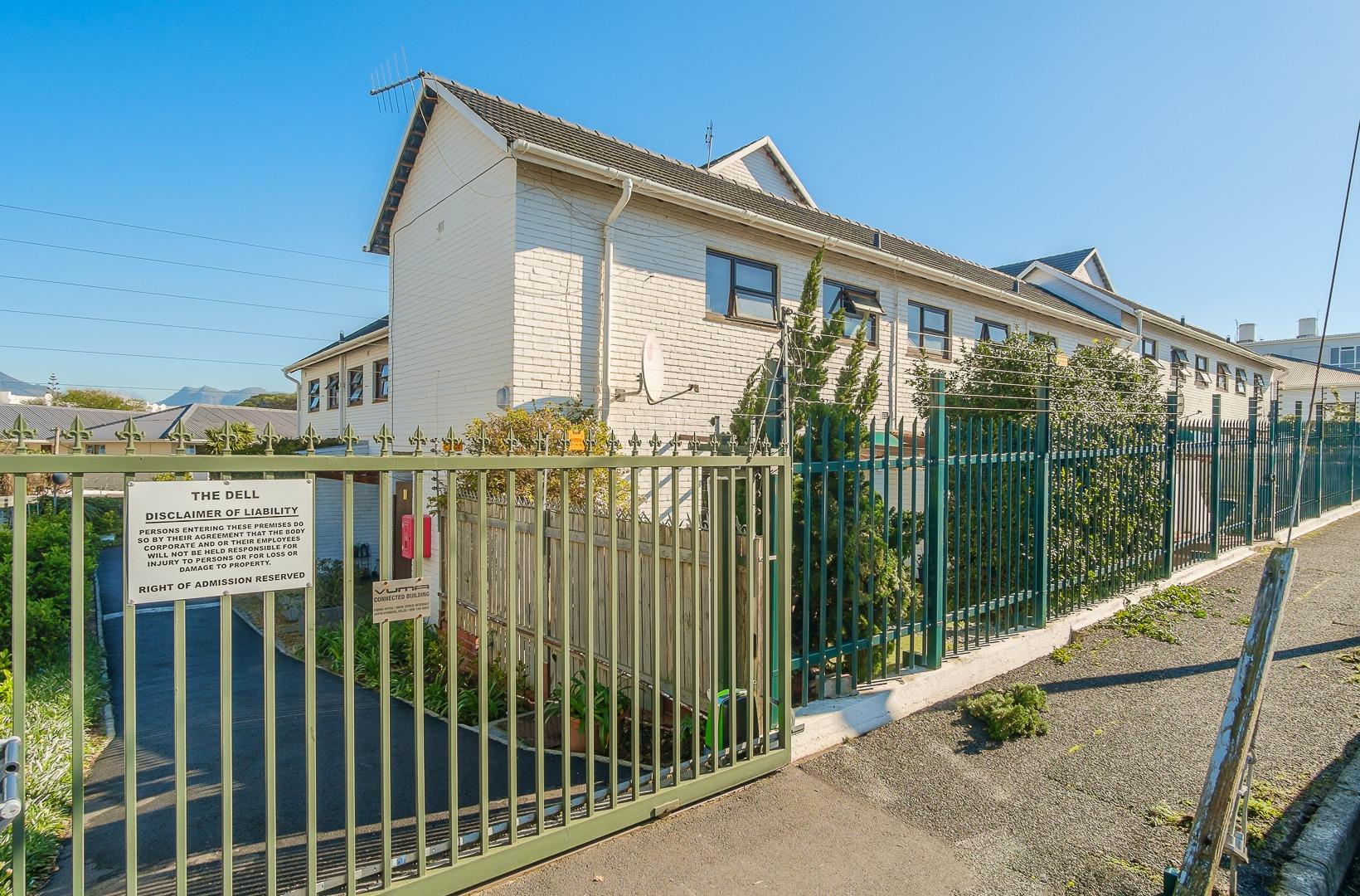 1 Bedroom Apartment / flat for sale in Plumstead P24114723583