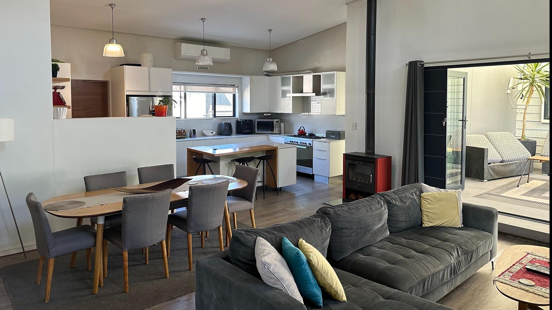 4 Bedroom House for sale in Plumstead P24114724336