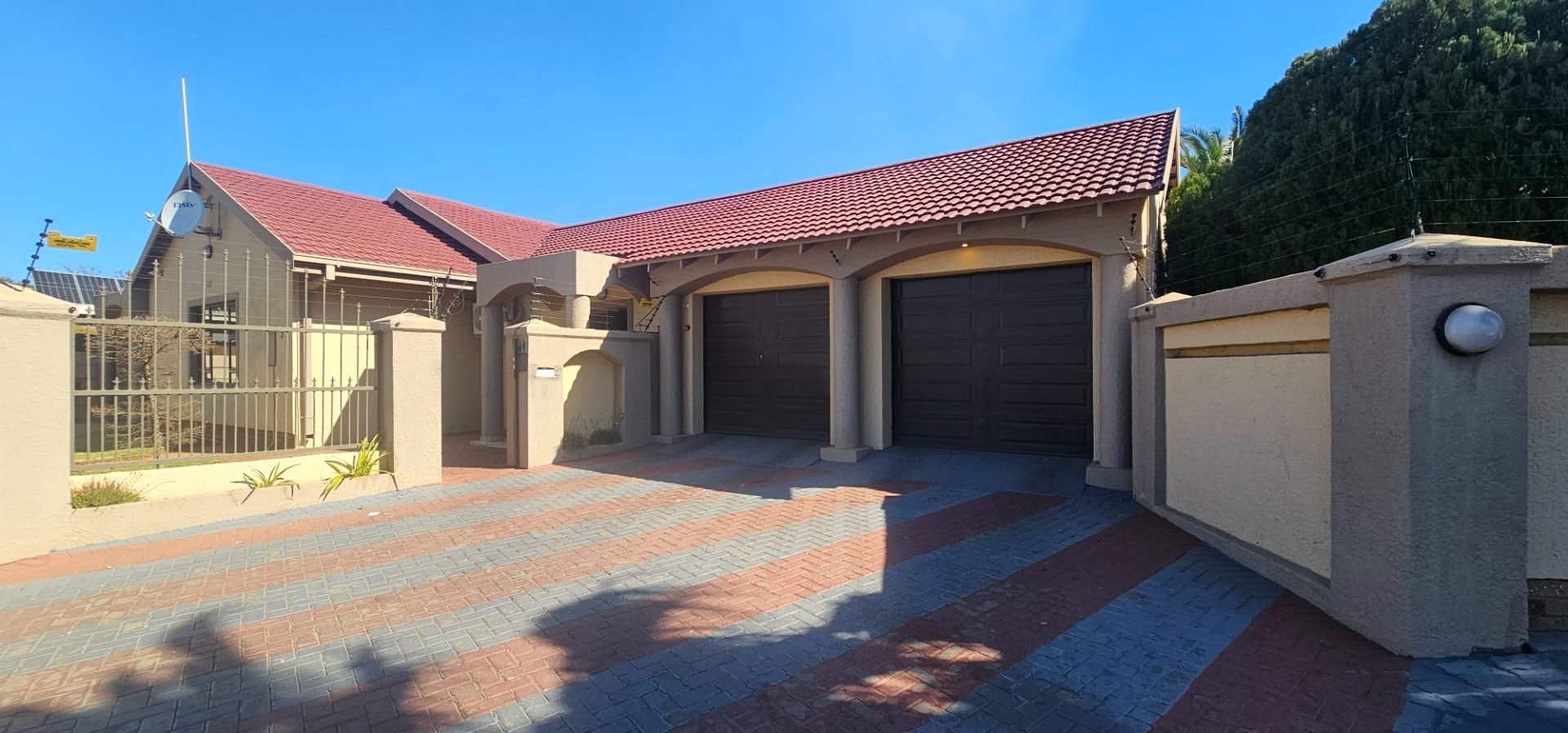 3 Bedroom House for sale in Carters Glen P24114725183