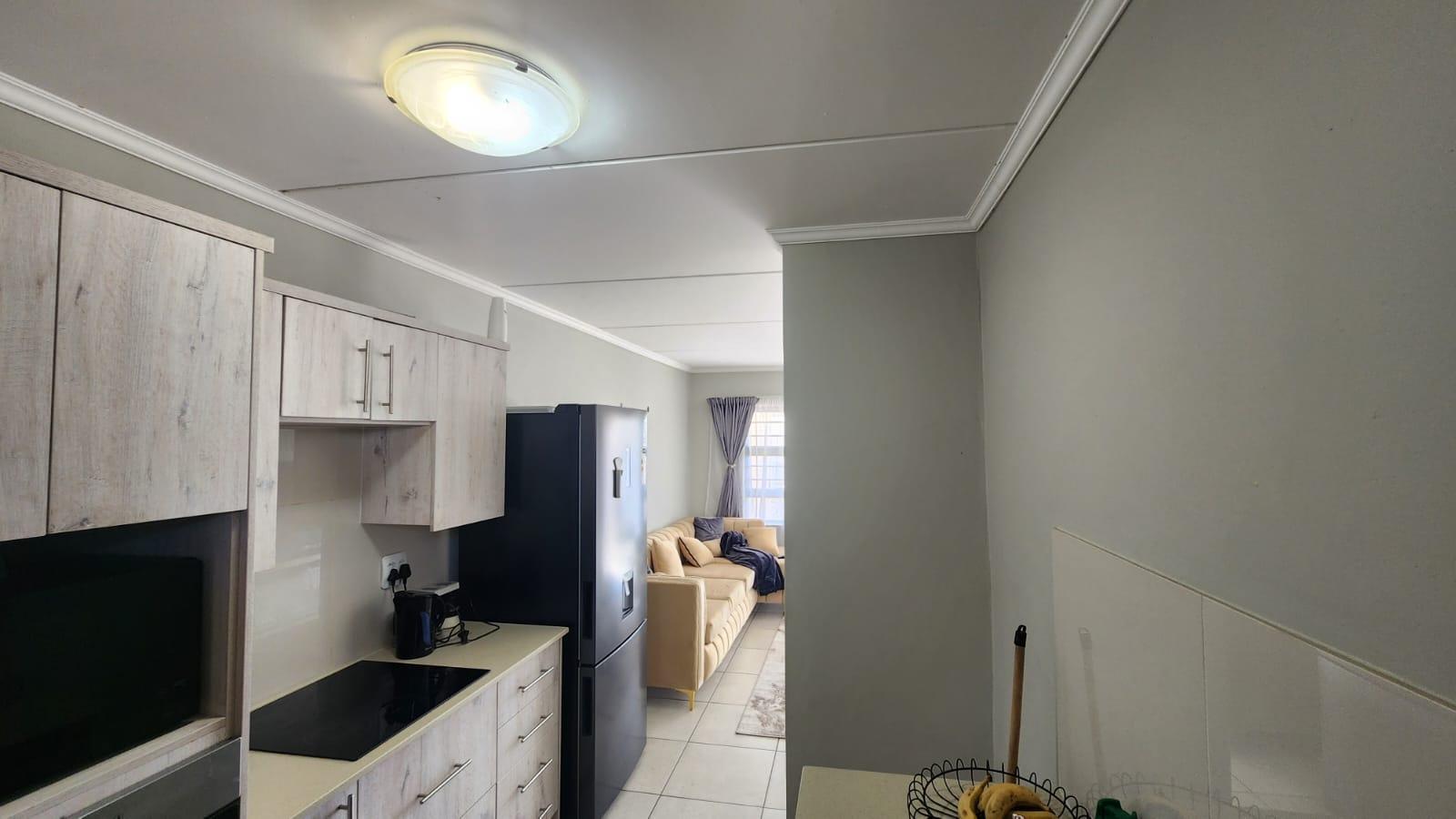 2 Bedroom Apartment / flat for sale in Amberfield P24114728161