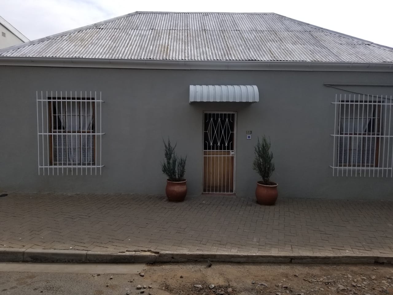 2 Bedroom House for sale in Cradock P24114728558