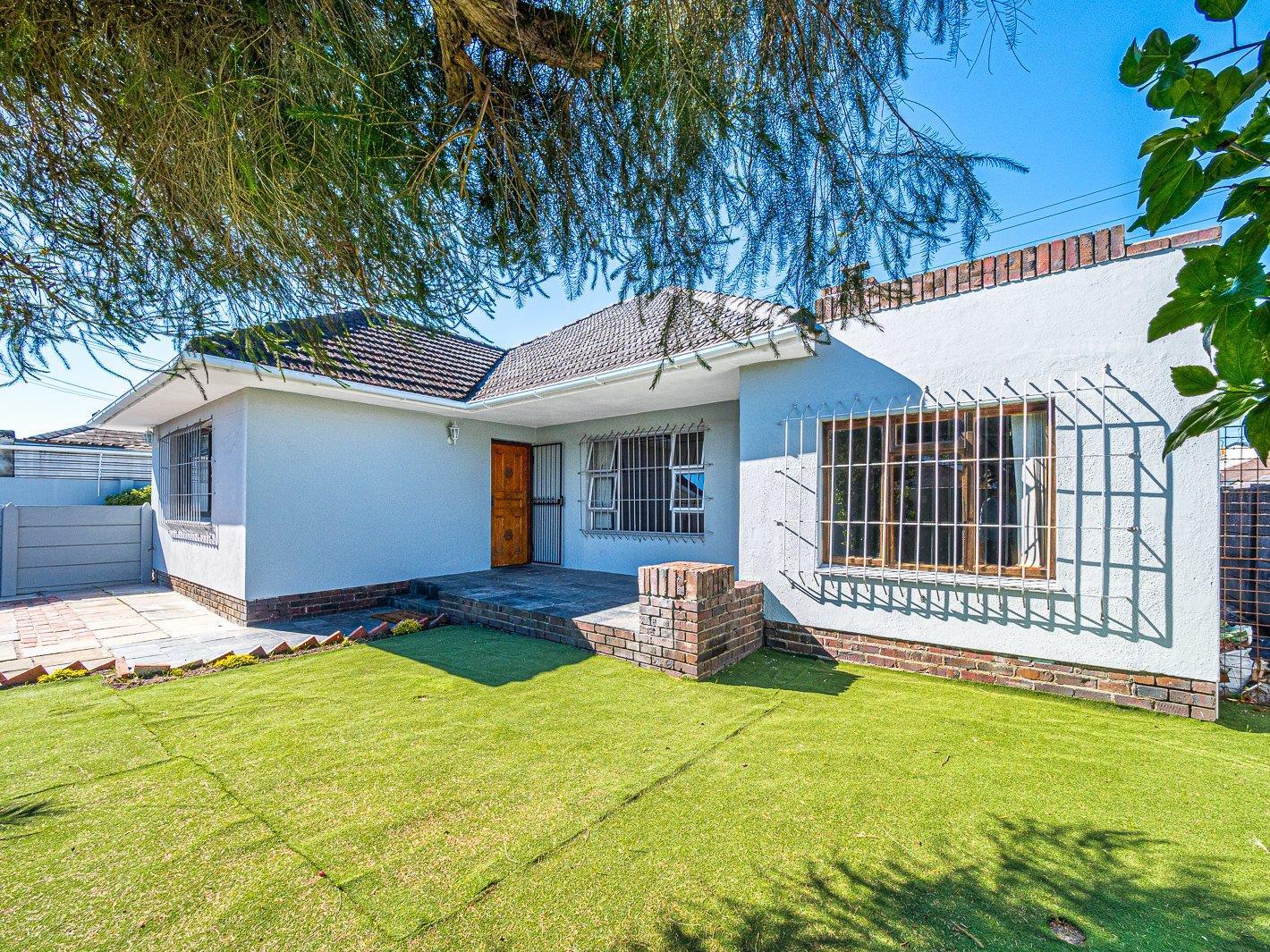 5 Bedroom House for sale in Kenwyn P24114374786