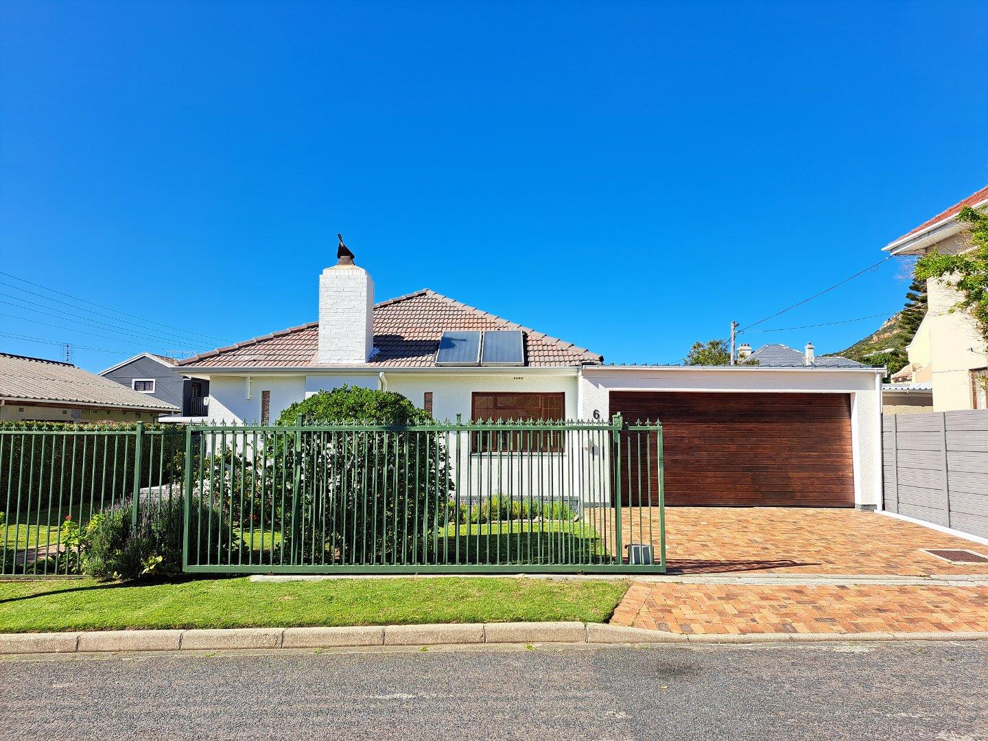 Lakeside, Cape Town Property Property and houses to rent in Lakeside