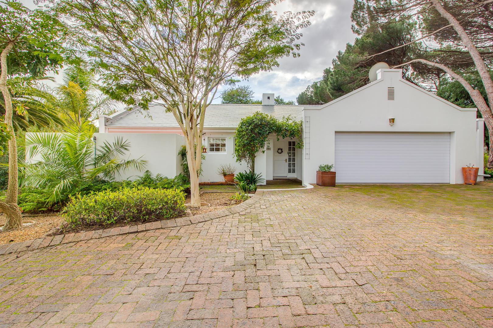 3 Bedroom House for sale in Zevenwacht Farm Village 110 Stellenbosch