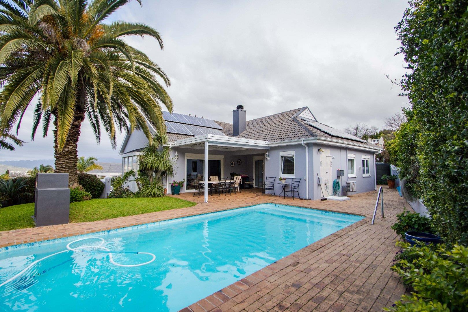 La Concorde, Somerset West Property Property and houses for sale in