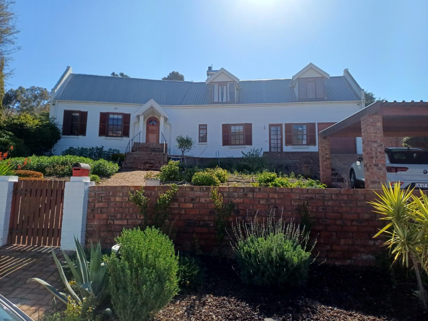 Property and houses to rent in Montagu Montagu Property