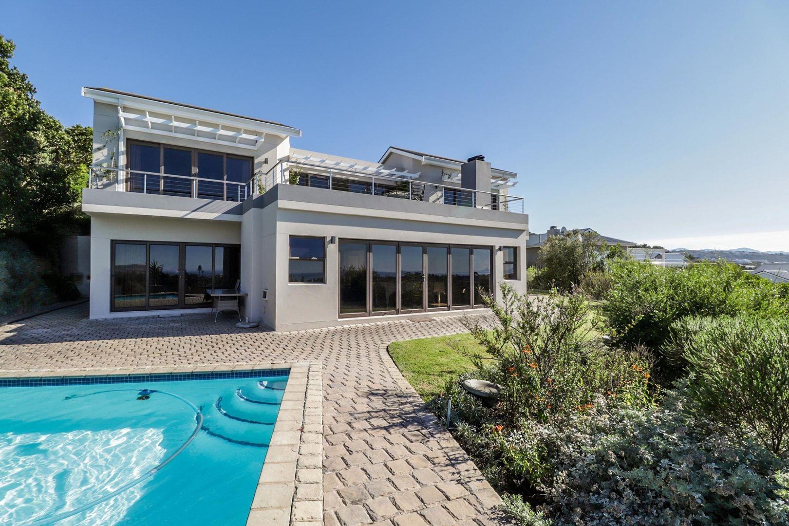 4 Bedroom House for sale in Brackenridge Estate P24114771235