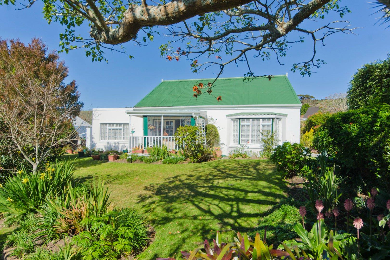 2 Bedroom House for sale in Belvidere Estate P24114770360