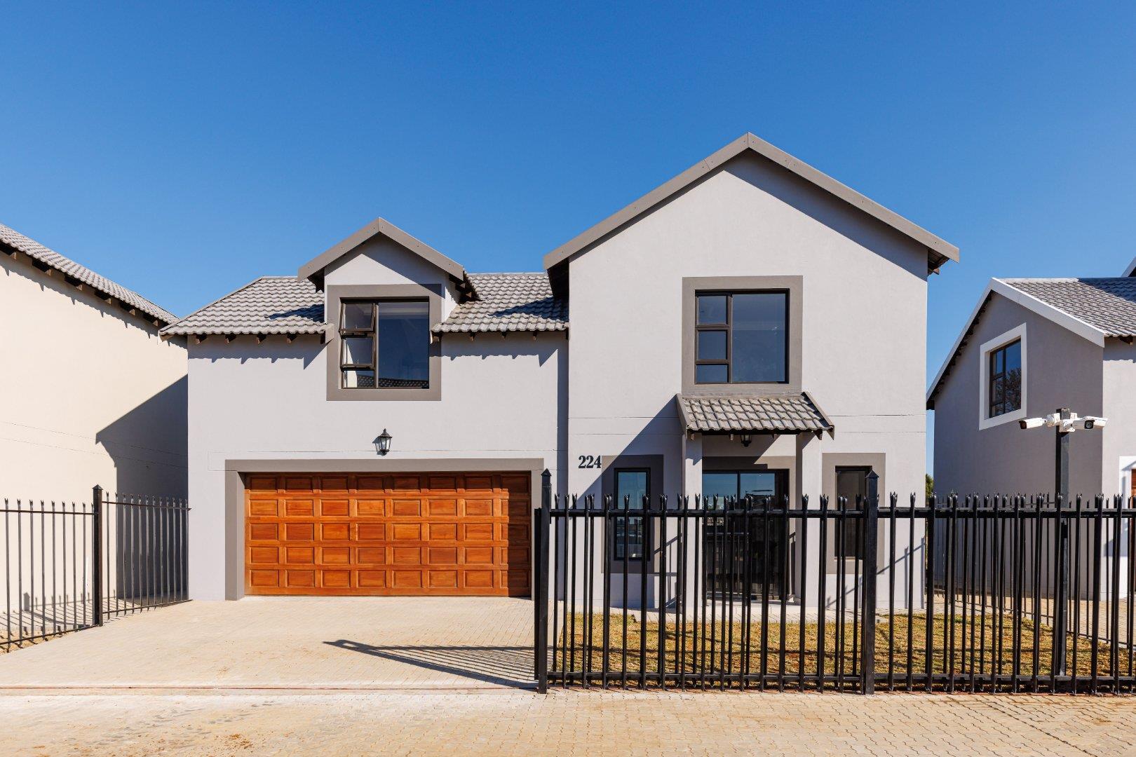 Pinehaven, Bloemfontein Property Property and houses for sale in