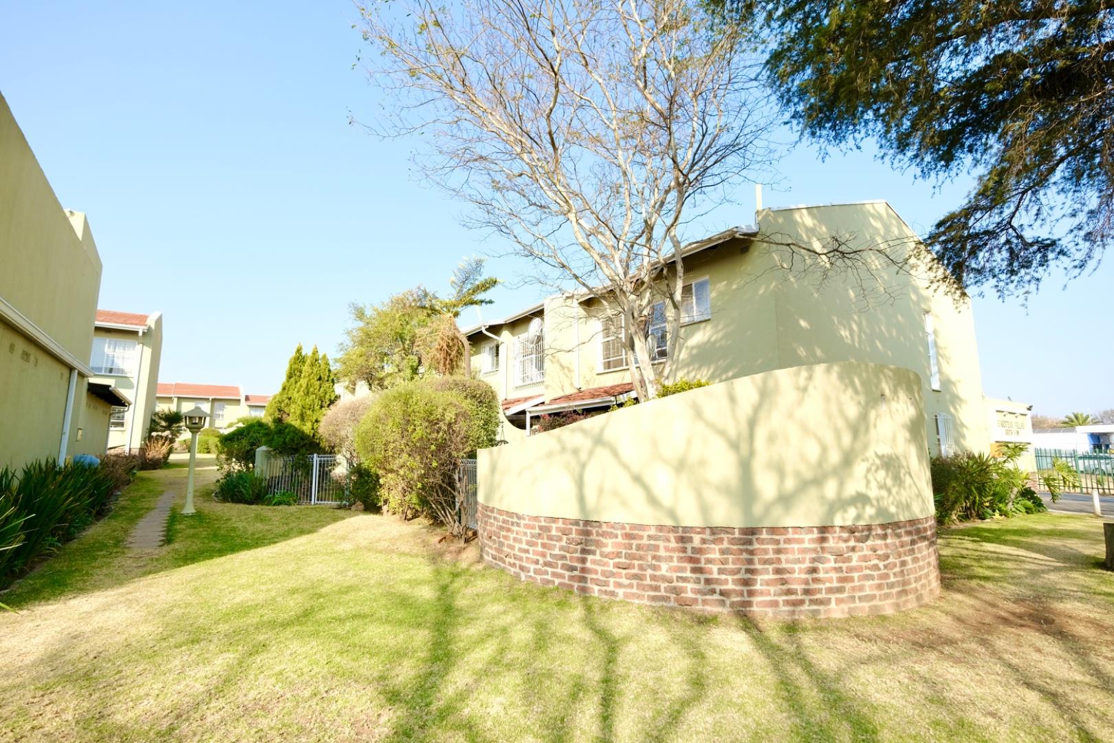 Townhouses for sale in Benoni Benoni Property