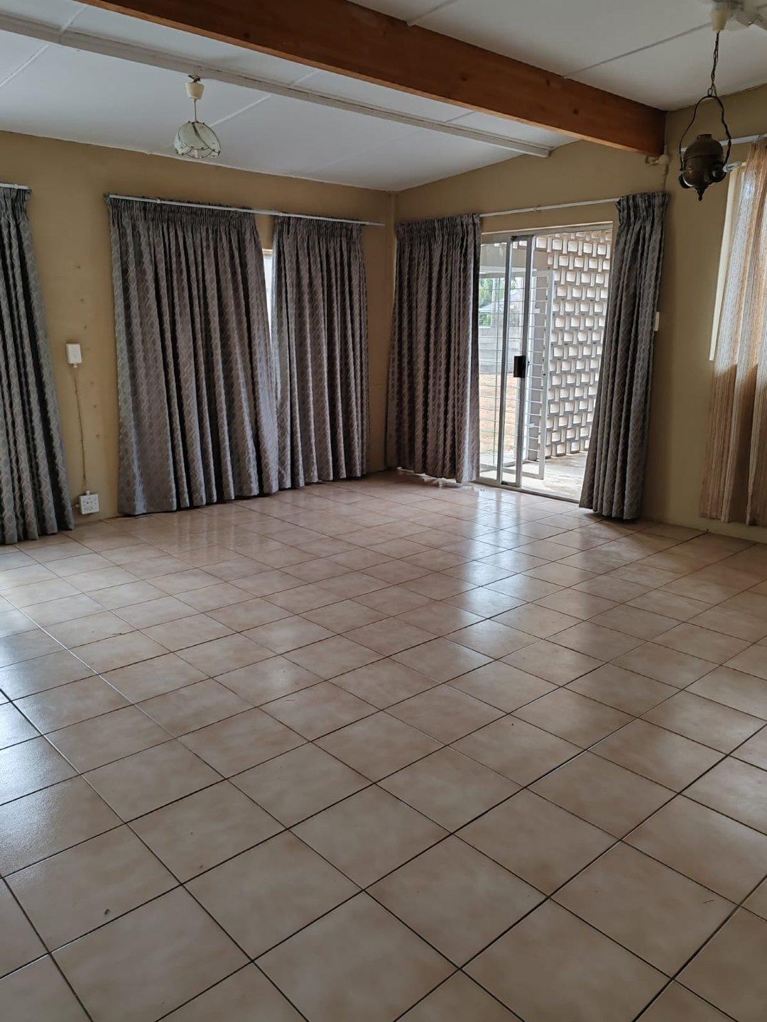 Apartments / flats to rent in Ladysmith Ladysmith Property