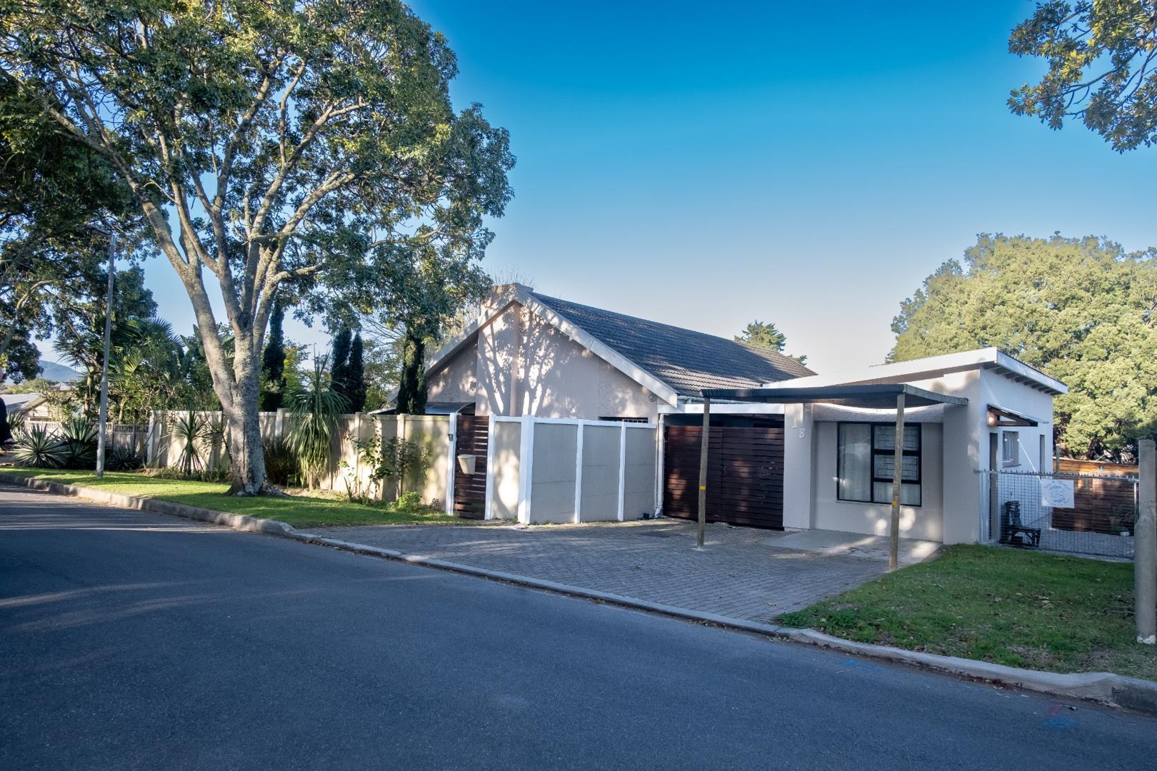 South Property Property and houses for sale in South