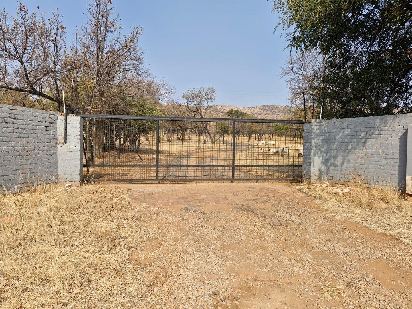 De Wildt Property Farms for sale in De Wildt