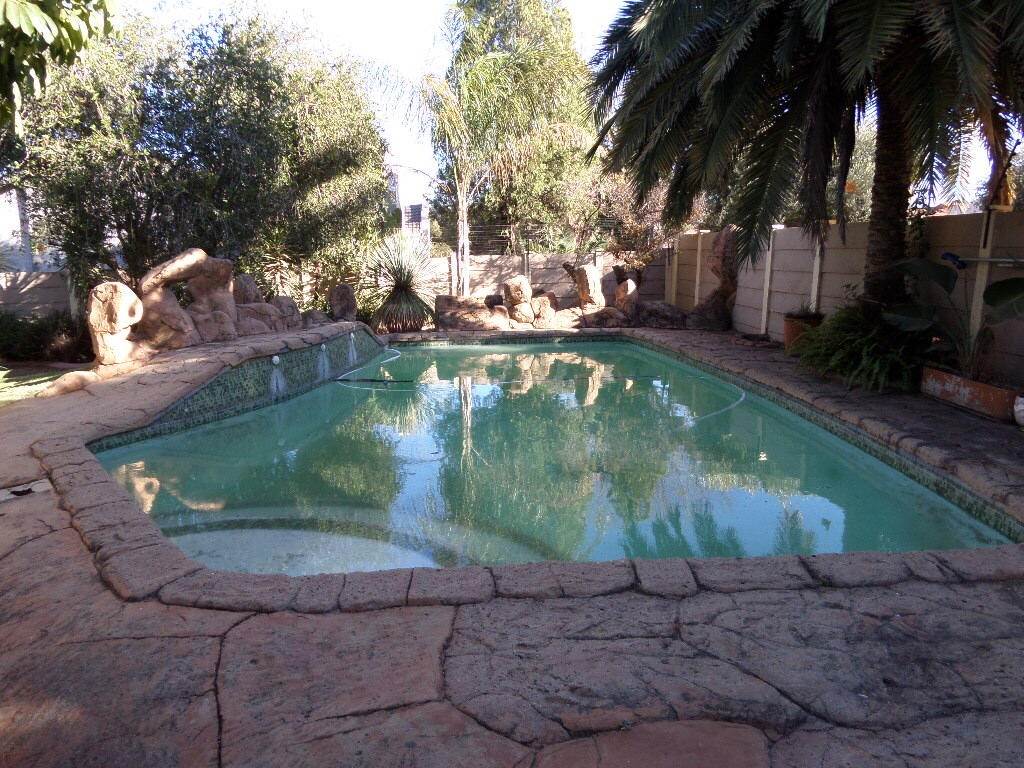 3 Bedroom House to rent in Pierre Van Ryneveld 53 Verwoerd Ave P24