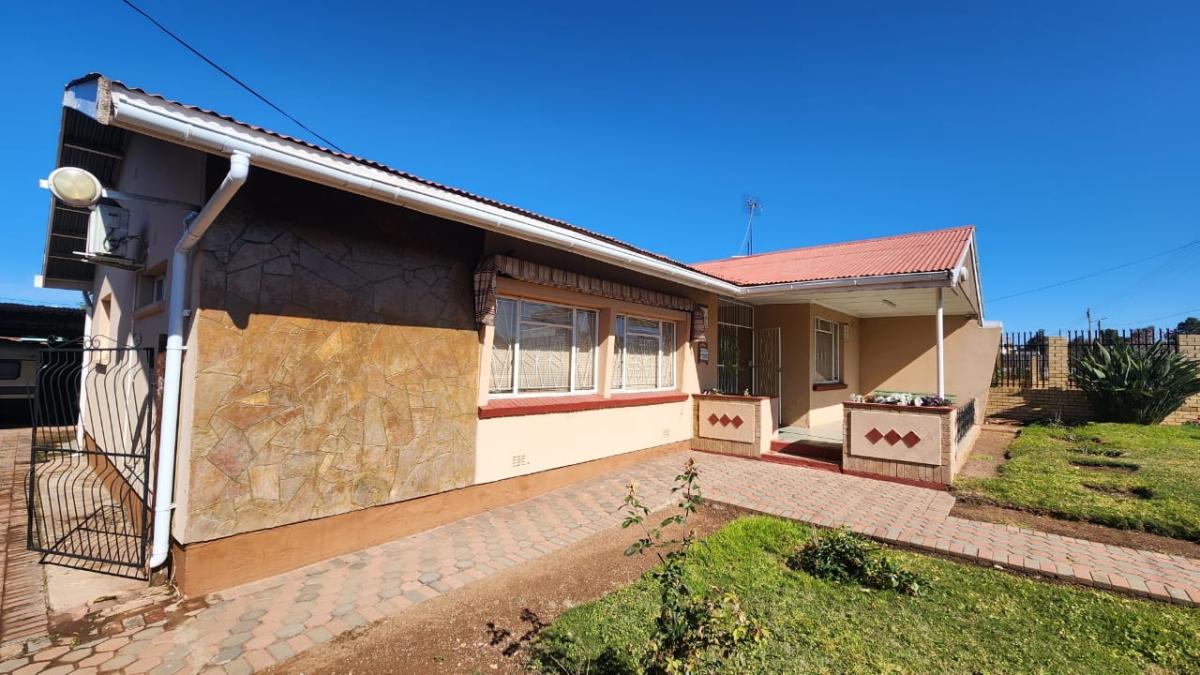 Bridgeton Property Property and houses for sale in Bridgeton