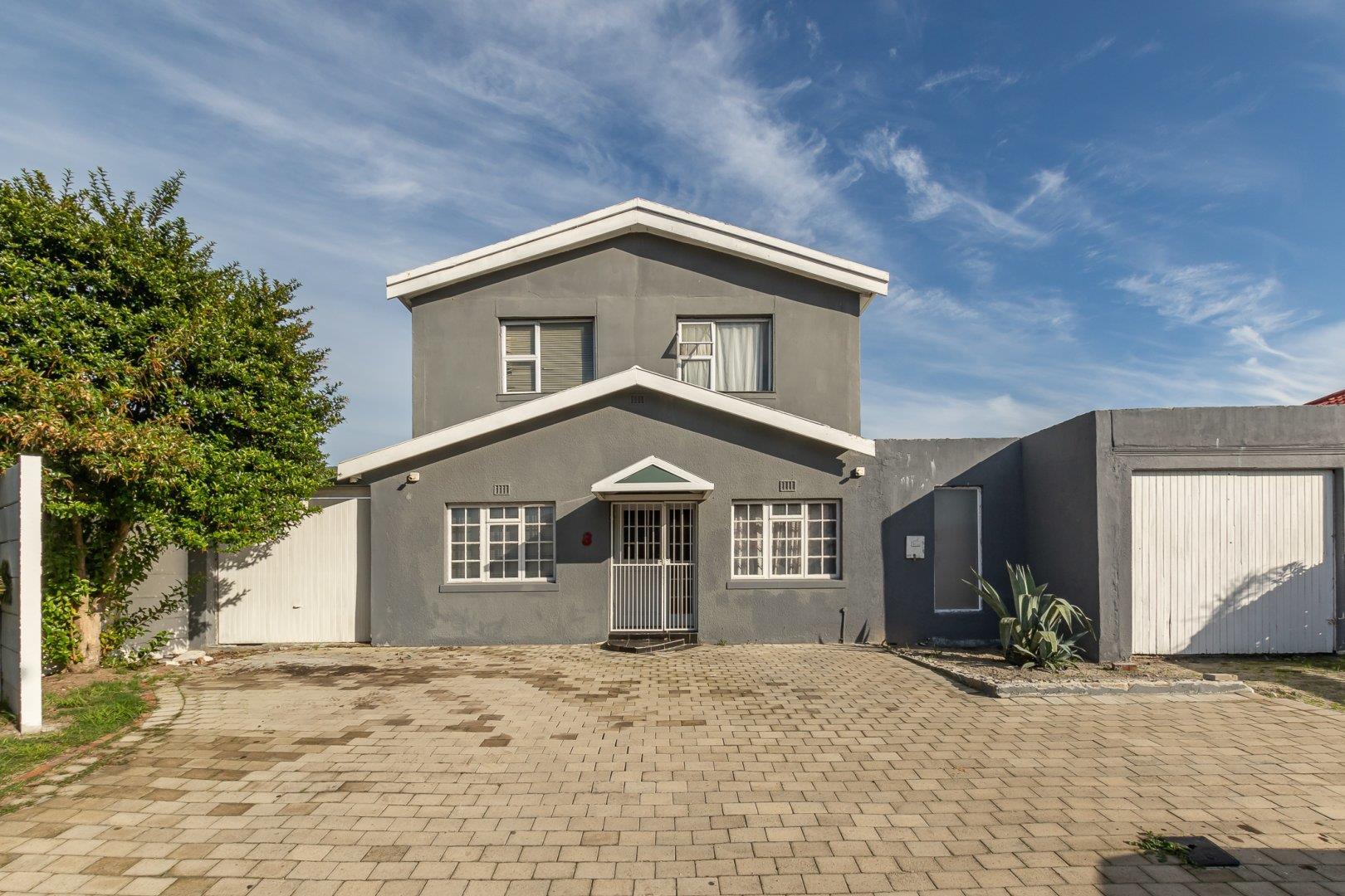 Crawford Property Property and houses for sale in Crawford