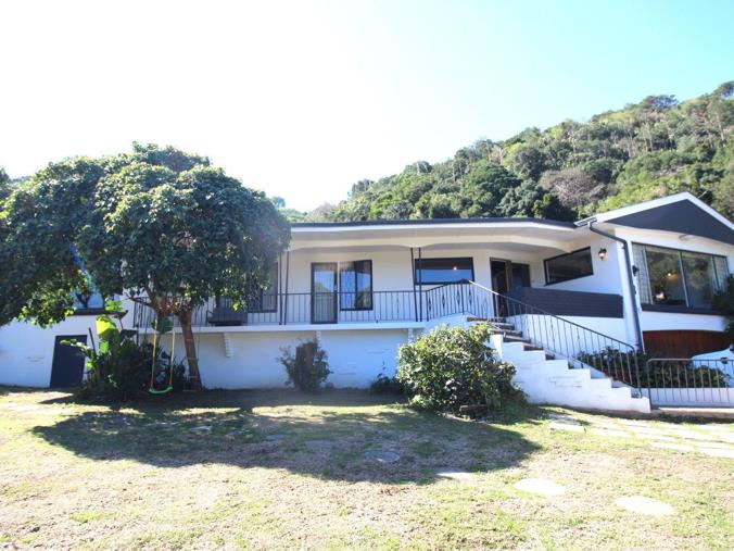 4 Bedroom House for Sale in Beacon Bay