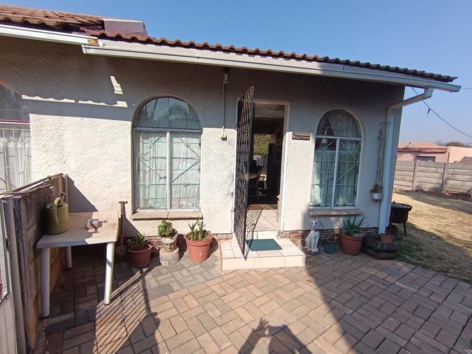 2 Bedroom Apartment / Flat to Rent in Mayberry Park