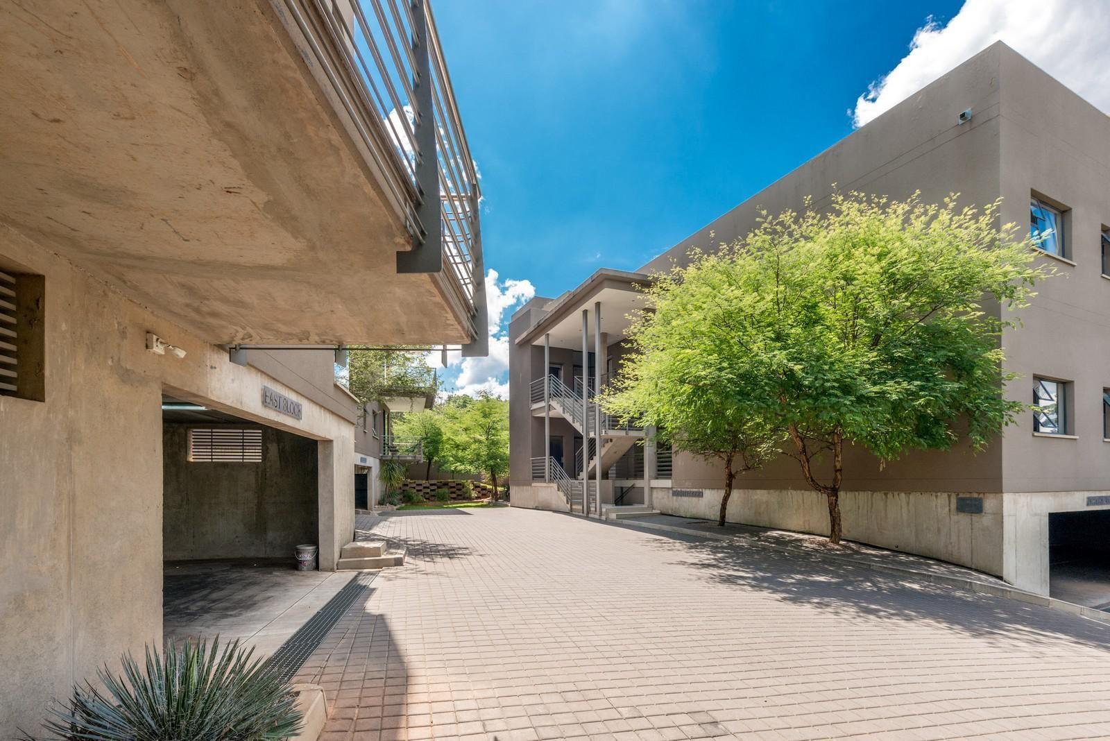 2 Bedroom Apartment / flat for sale in Forest Town P24112588520