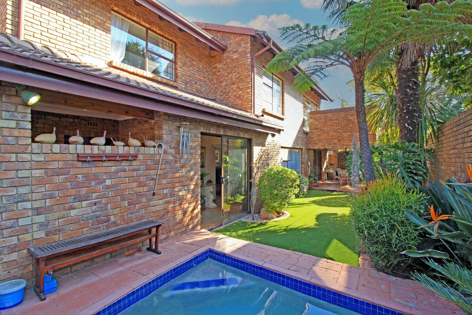 Sydenham, Johannesburg Property Townhouses for sale in Sydenham