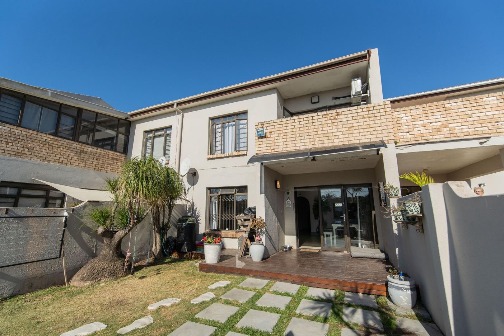 Bluewater Bay, Port Elizabeth Property Property and houses for sale