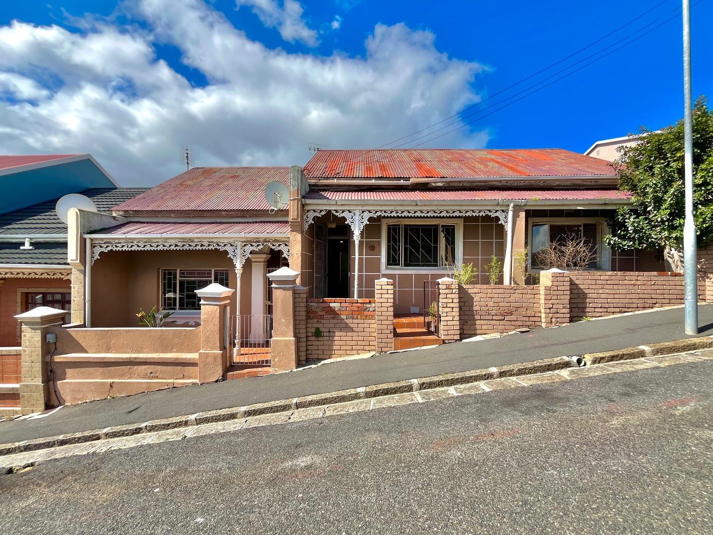 Walmer Estate Property Houses for sale in Walmer Estate