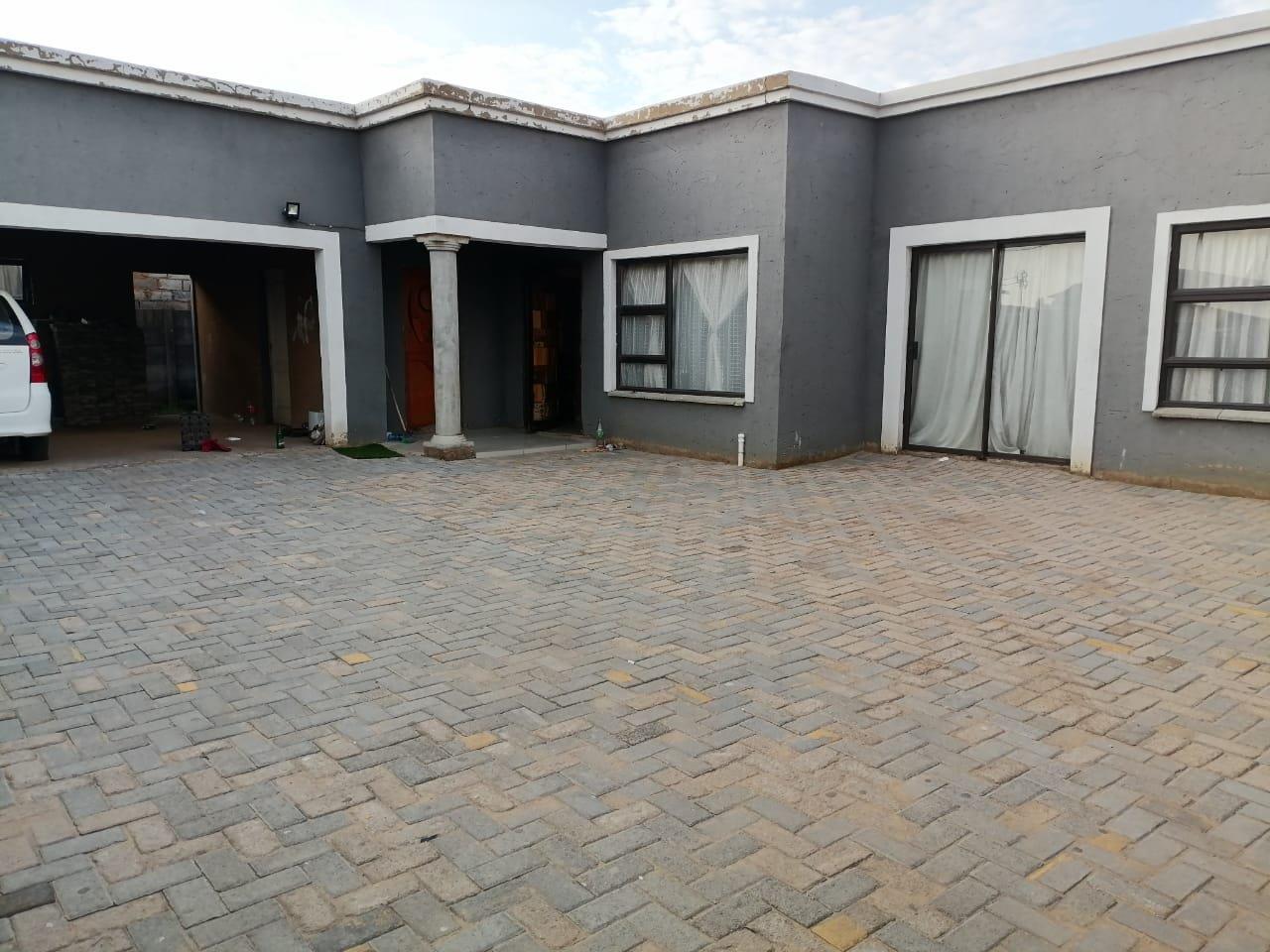 Kingsway Property Property and houses for sale in Kingsway