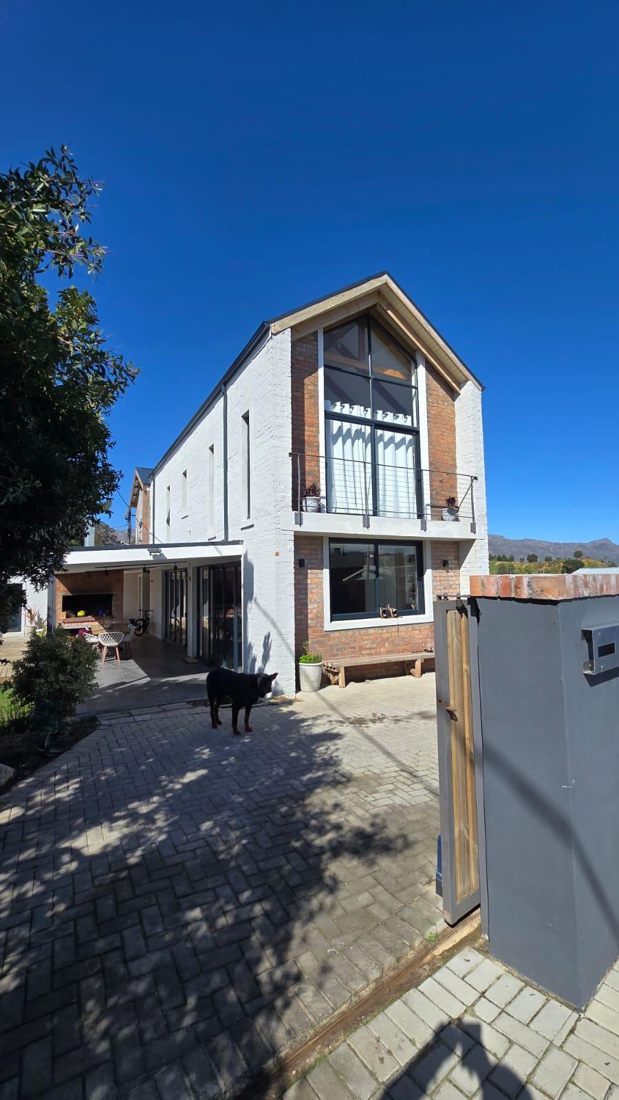 Sir Lowrys Pass Property Property and houses for sale in Sir Lowrys