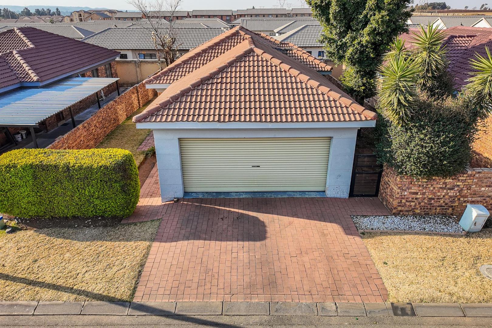 Southdowns Estate, Alberton Property Property and houses for sale in